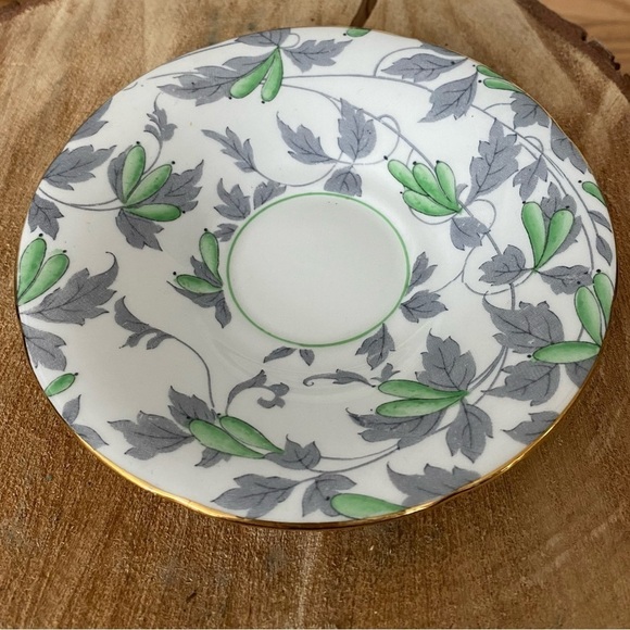 A.B.J Grafton China, Made in England, “Ashley” Tea Cup & Saucer - Picture 5 of 6